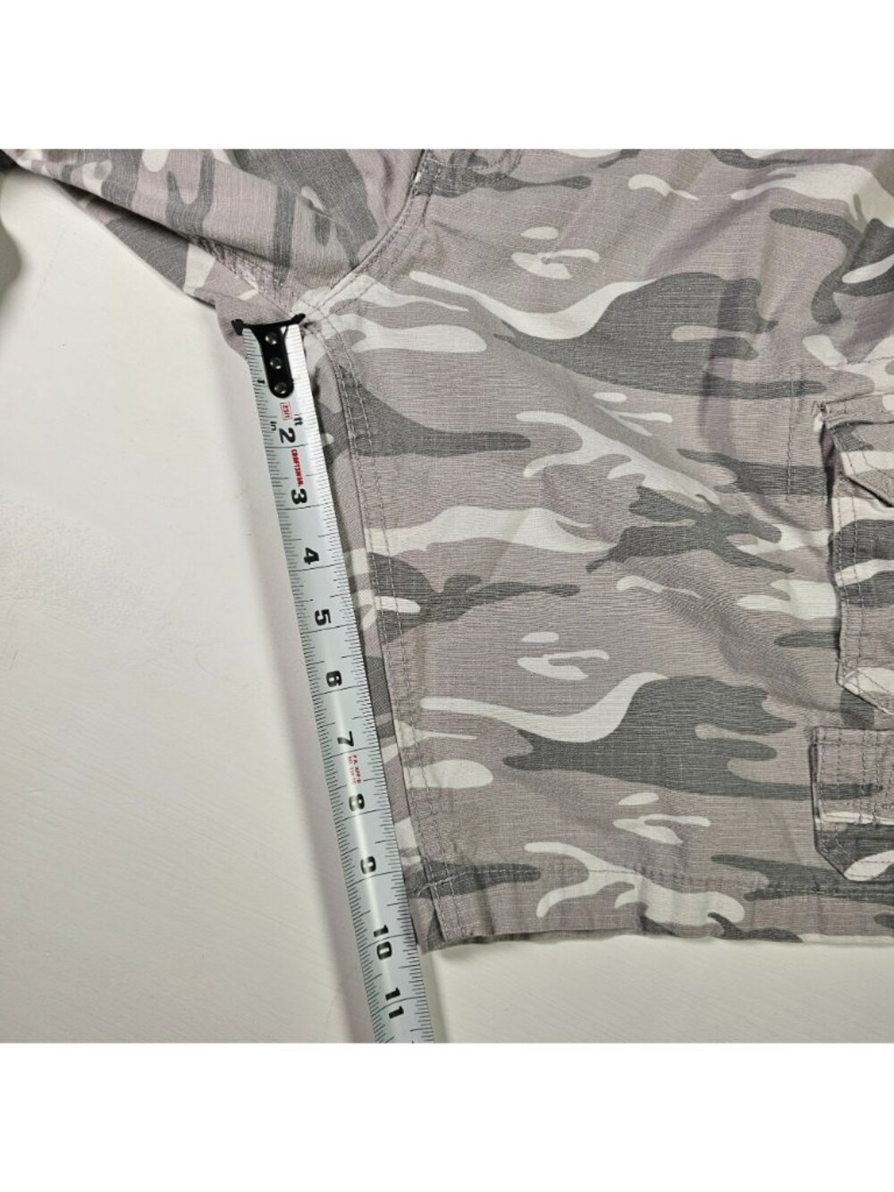 Airwalk Cargo Shorts Men's Size 34x10" Gray Camoflage Y2K Skater - Picture 10 of 11